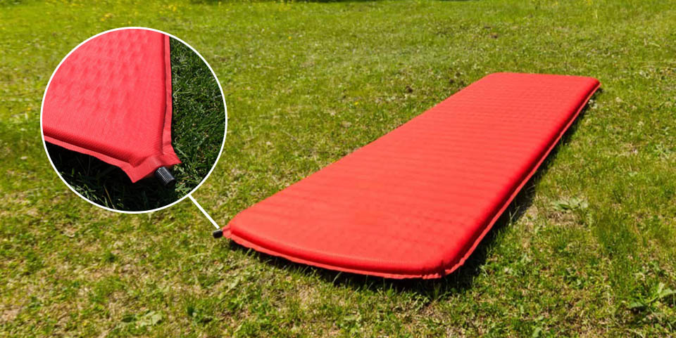 Self-inflating sleeping pads