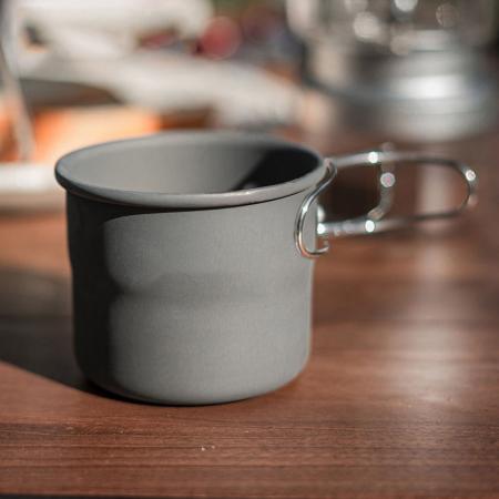 접을 수있는 손잡이를 가진 휴대용 맥주 컵 하이킹을위한 옥외 알루미늄 합금 컵 산 야영 마시는 컵 